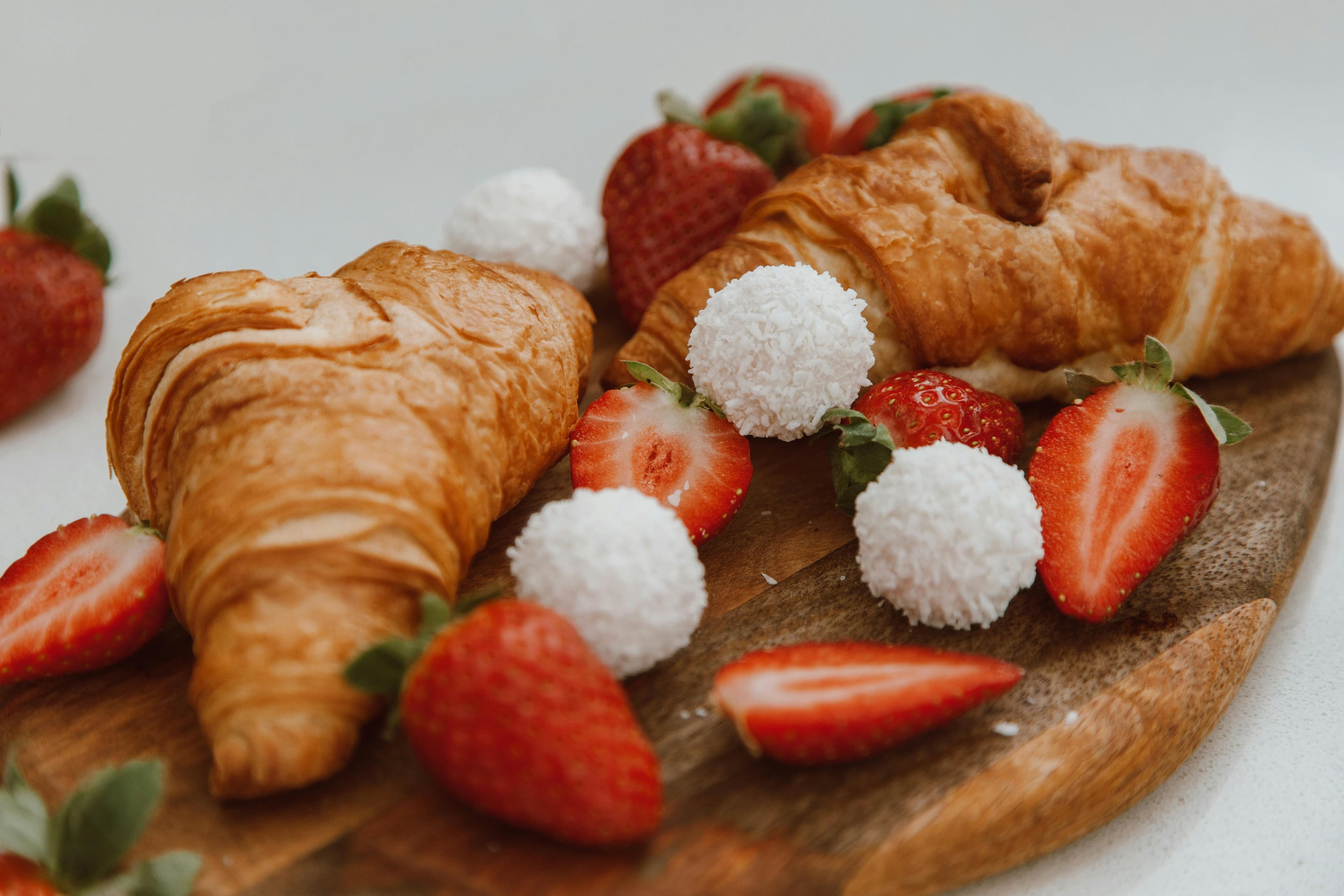 Dubai's Chocolate Covered Strawberry Experience